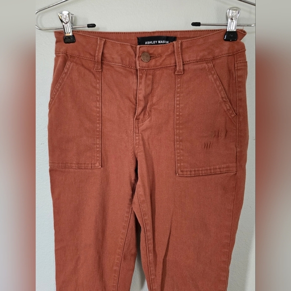 Ashley Mason Brown Joggers 3/26 - Picture 3 of 6